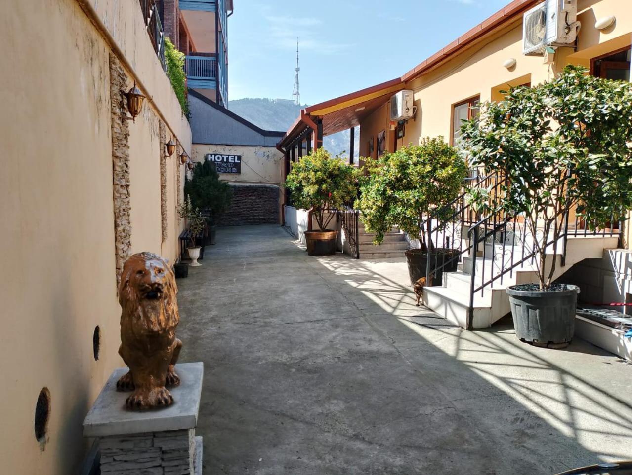 Two Lions Hotel Tbiliszi Kültér fotó